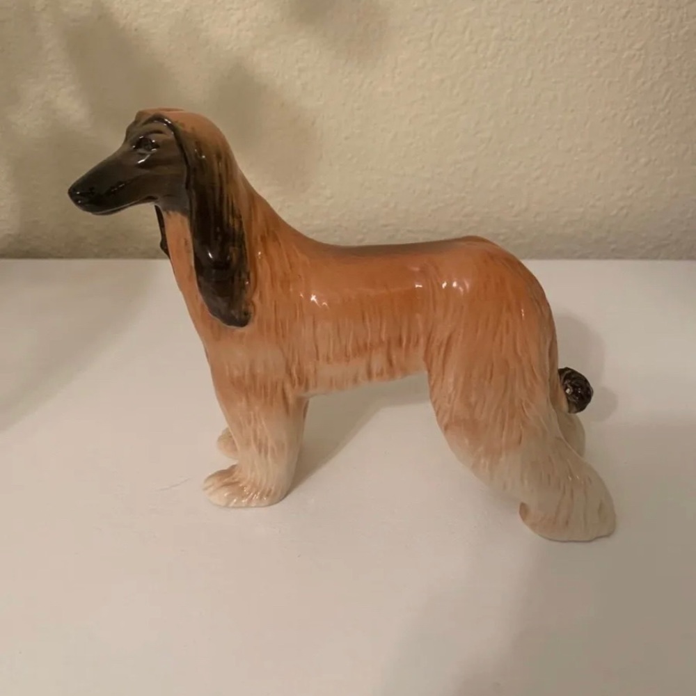 AFGHAN HOUND DOG. BESWICK ENGLAND